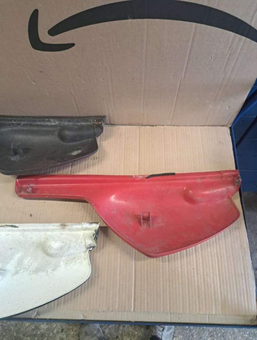 Thumbnail: Derbi Senda R rear right side cover