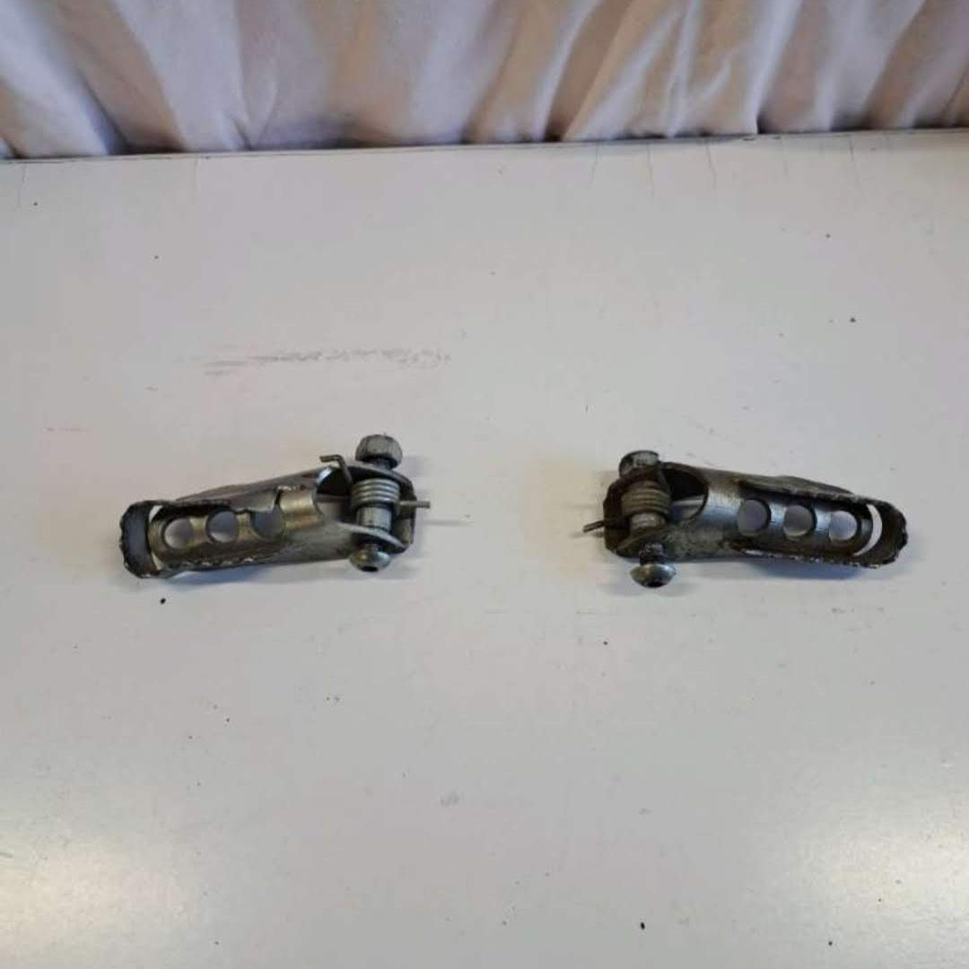 Fußrastensatz vorne Rieju MRT