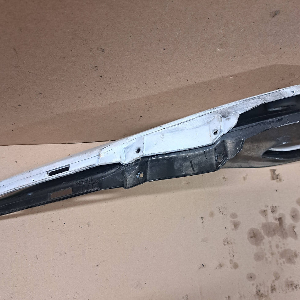 Thumbnail: Rear left side panel Generic/KSR
