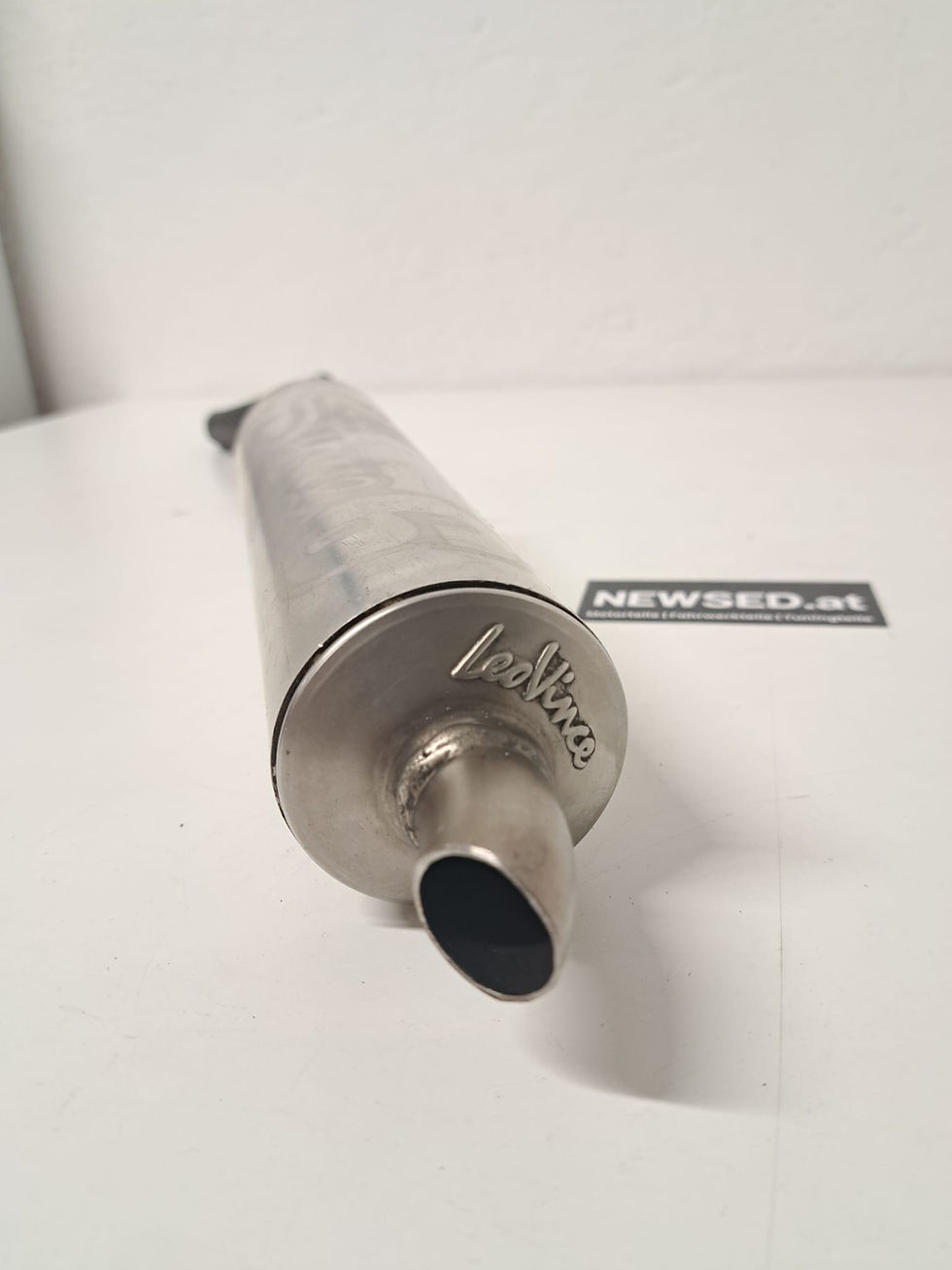 Thumbnail: LeoVince Handmade Upper D50B0