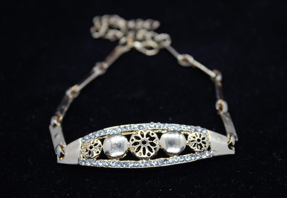 Thumbnail: Elegant V-Neck Necklace