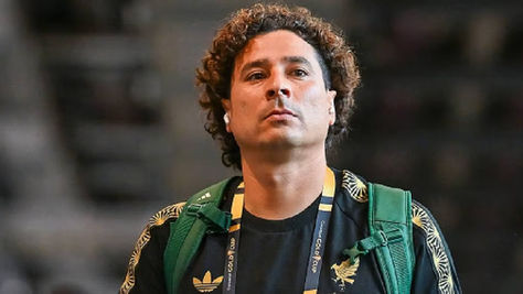 CARLOS HERMOSILLO SOBRE GUILLERMO OCHOA: “ESPERO QUE NO LLEGUE AL MUNDIAL 2026”