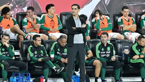 RAFA MÁRQUEZ DEFIENDE SU APUESTA POR LOS JÓVENES ANTE PERÚ: 'NO SÉ QUIÉN SE HUBIERA ATREVIDO'