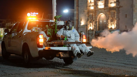 FUMIGAN PERÍMETRO FERIAL COMO PARTE DE LAS ACCIONES DE LA CAMPAÑA PARA PREVENIR EL DENGUE