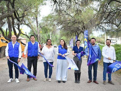 TERE JIMÉNEZ PONE EN MARCHA REHABILITACIÓN DEL CAMINO A LOS NEGRITOS; BENEFICIARÁ A 2 MIL PERSONAS