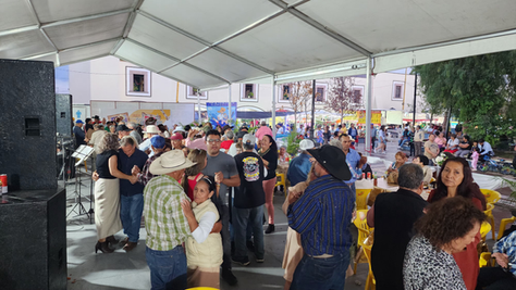 INAUGURAN EN JESÚS MARÍA LA “TERRAZA GALERÍA DE RECUERDOS”, UN ESPACIO PARA ADULTOS MAYORES