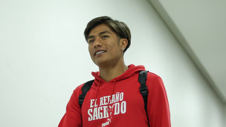CHIVAS ANUNCIA LA SALIDA DE YAEL PADILLA DEL CLUB
