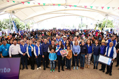 EN ASIENTOS, TERE JIMÉNEZ ACERCA SERVICIOS A LAS FAMILIAS Y SUPERVISA AVANCES DE OBRA PÚBLICA