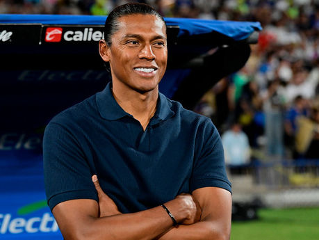 JOEL HUIQUI ADVIERTE A TODA LA LIGA MX: 'VAMOS A IR POR LOS CUATRO TÍTULOS'