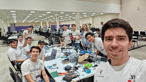 ESTUDIANTES DE AGUASCALIENTES COMPITEN EN UNO DE LOS TORNEOS DE ROBÓTICA MÁS IMPORTANTES DEL MUNDO