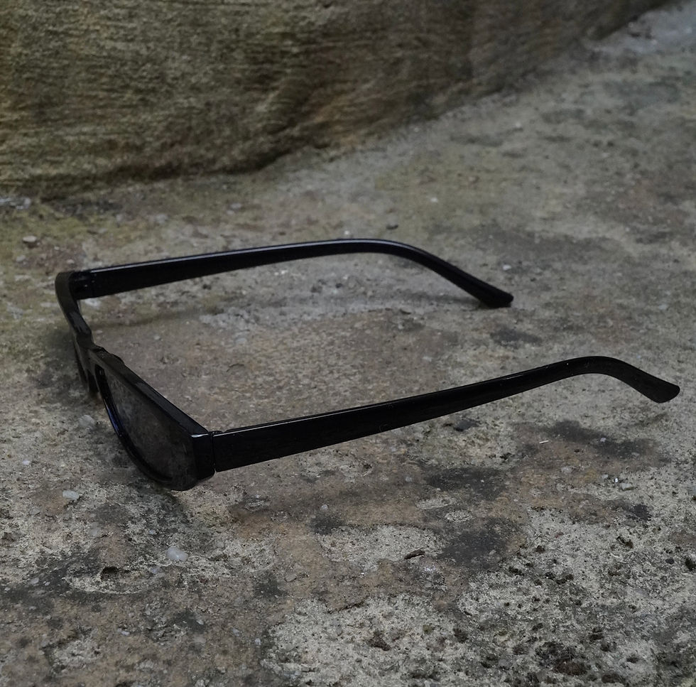 Thumbnail: Oval black glasses 