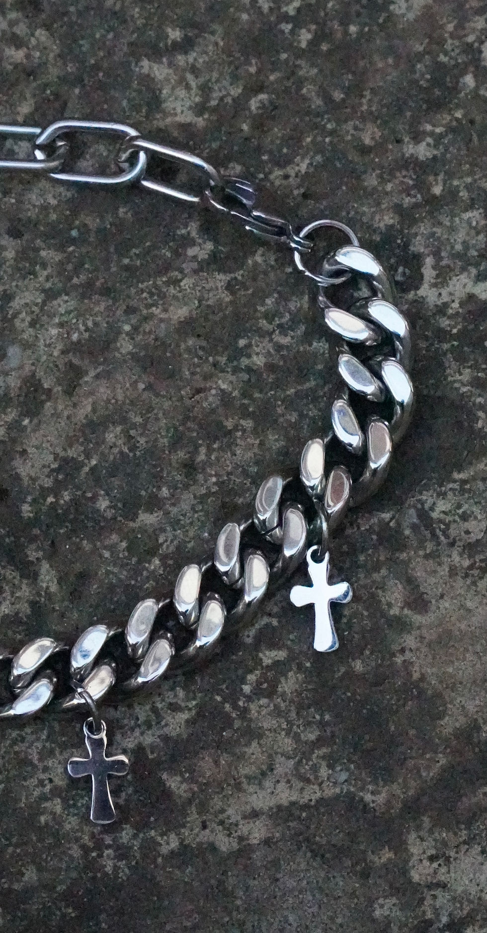 Thumbnail: Cross detail Cuban chain bracelet 