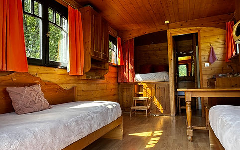 Roulotte Boheme - Interieur 2.jpg