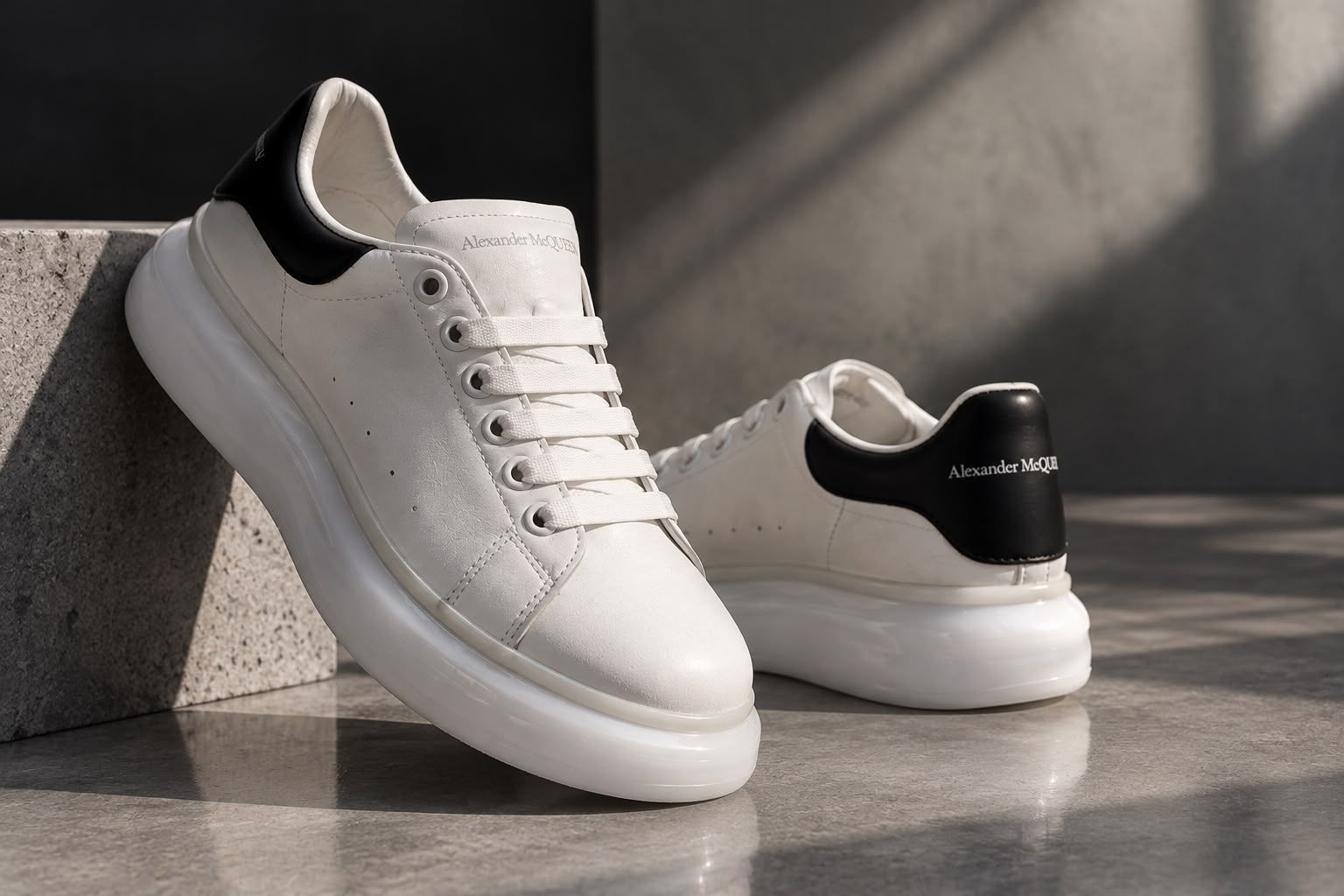 ALEXANDER McQUEEN
