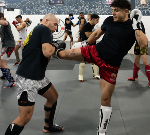 adults muay thai