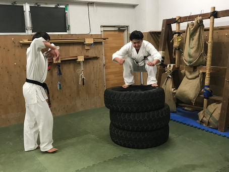 自重トレーニングで使える筋肉を!