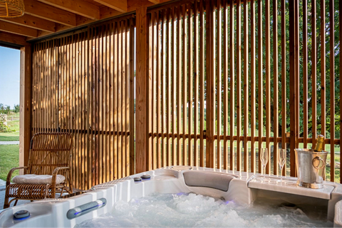 La spa privé de la maison du Four à Pain