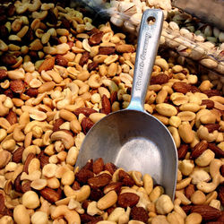 nuts-643393_1280