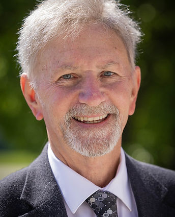 Headshot of St. Matthew's staff member Randy Davenport.