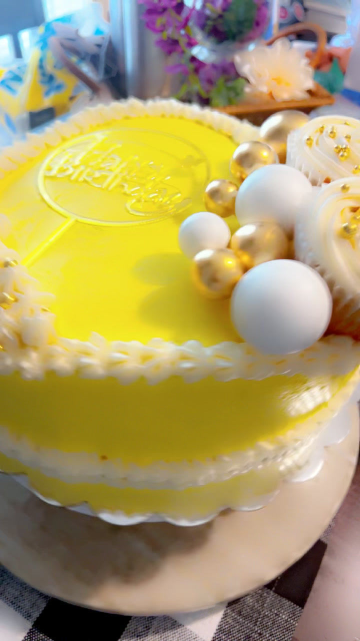 Thumbnail: Specialty DivaKakes