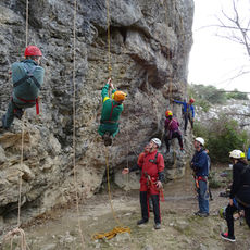 Entraînement  spéléo technique en falaise