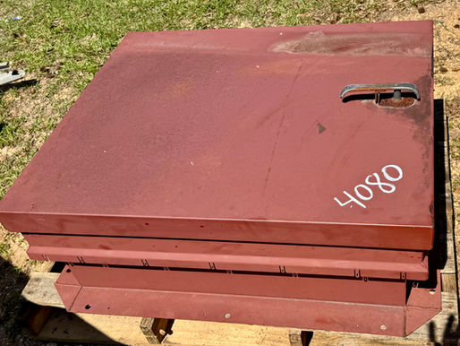 BABCOCK-DAVIS ESCAPE HATCH, consigned in April 4, 2026 Auction