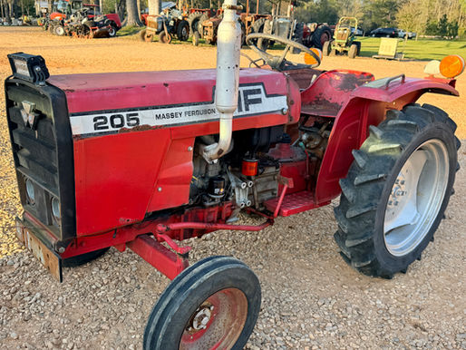 MASSEY FERGUSON 205 TRACTOR, consigned in April 4, 2026 Auction