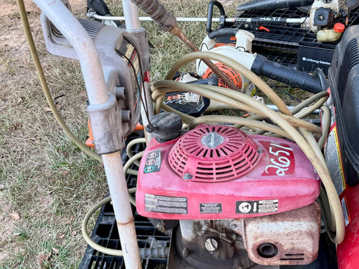 HOMELITE GAS PRESSURE WASHER, consigned in October 4, 2025 Auction