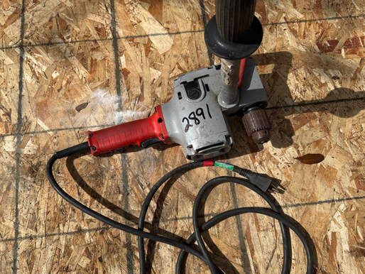 MILWAUKEE HOLE HAWG DRILL 1/2 INCH, consigned in April 4, 2026 Auction