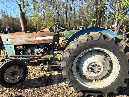 FORD 3000 TRACTOR, consigned in April 4, 2026 Auction