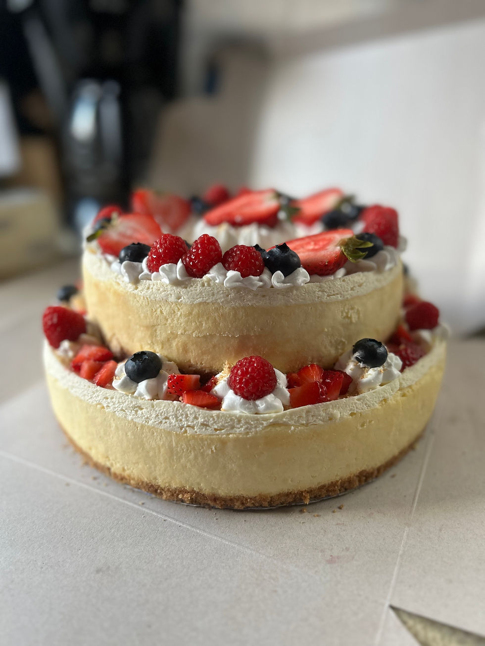 2 Tier Plain with Berries Cheesecake