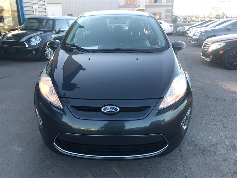 Miniature : FORD FIESTA 2011 SES