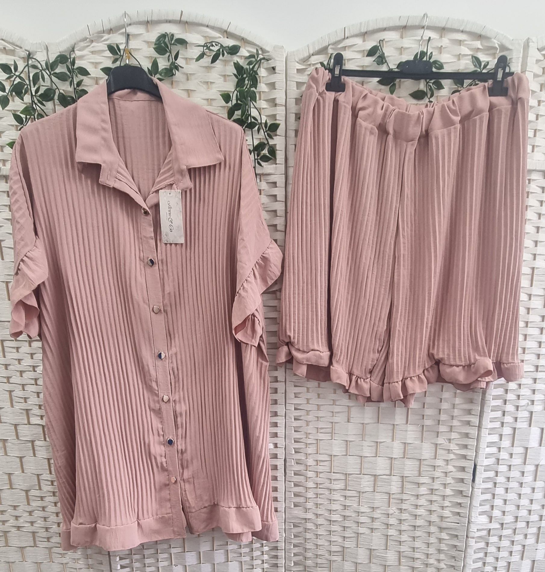 2 piece set
