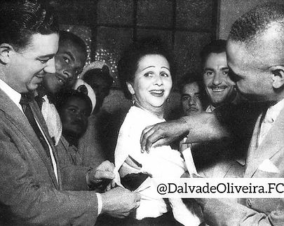 Vestido rasgado.jpg