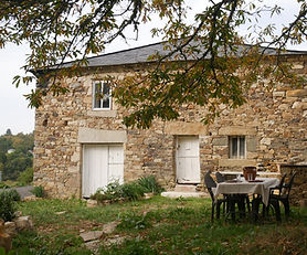 Fully Off-Grid Traditional Galician Stone House with 1.17 Hectares, Natural Spring & Woodland Views – Lugo, Galicia