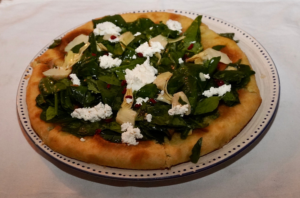 Tourte aux épinards, menthe et cottage cheese. © Fabrice Roy