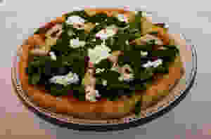 Tourte aux épinards, menthe et cottage cheese. © Fabrice Roy