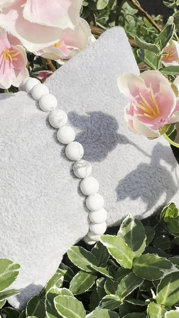 Thumbnail: Howlite Bracelet 🤍
