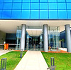 Espacios listos para operar con recepción, salas de reunión y cableado de red en zonas estratégicas | M2 Inmobiliaria