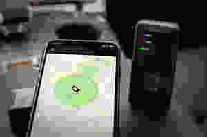 C:\Users\Prakriti\Documents\GPS car tracker-9.jpg