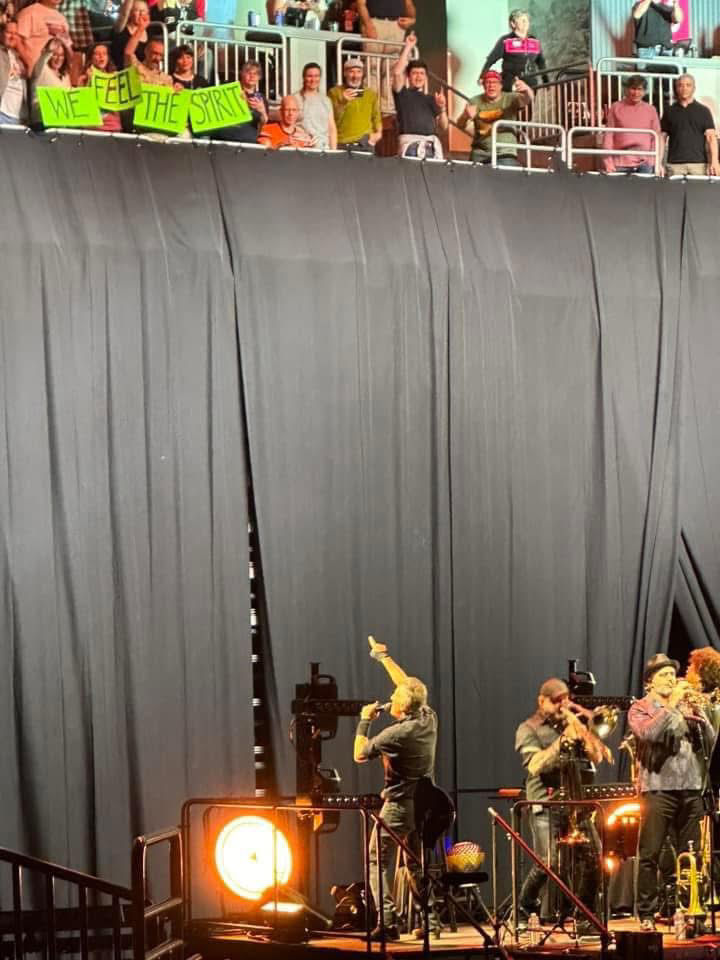Bruce Springsteen acknowledging our signs in Las Vegas during Spirit in the Night
