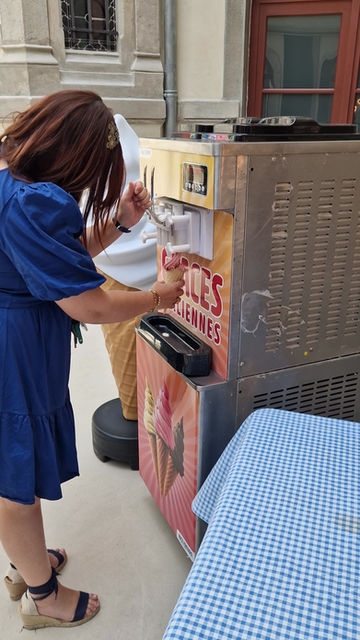 Miniature : LOCATION EVENT - Machine à Glace italienne  AVEC  150 glaces - 24h-48h
