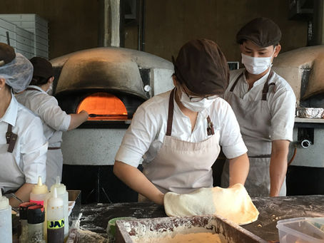 Manipuladores de alimentos e contaminação