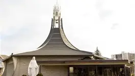 Treasure Hunters Welcome Milton Church Hosts Annual Rummage Sale.