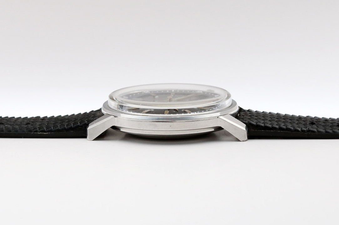 Side Of 1960's Seiko Sportsmatic Silverwave Ref. 6601-7990