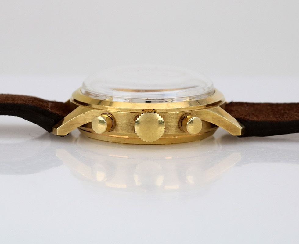 Crown Side of 1968 LeCoultre 18kt Yellow Gold Valjoux 72 Chronograph Wrist Watch