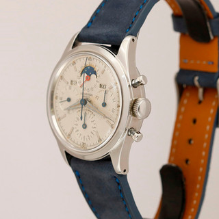 ハペペ Universal Geneve Tri-Compax 