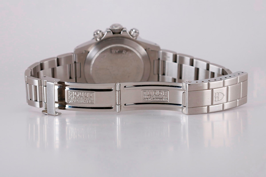 Back And Open Bracelet Of 1971 Tudor Oysterdate 'Homeplate' Chronograph Ref. 7031/0