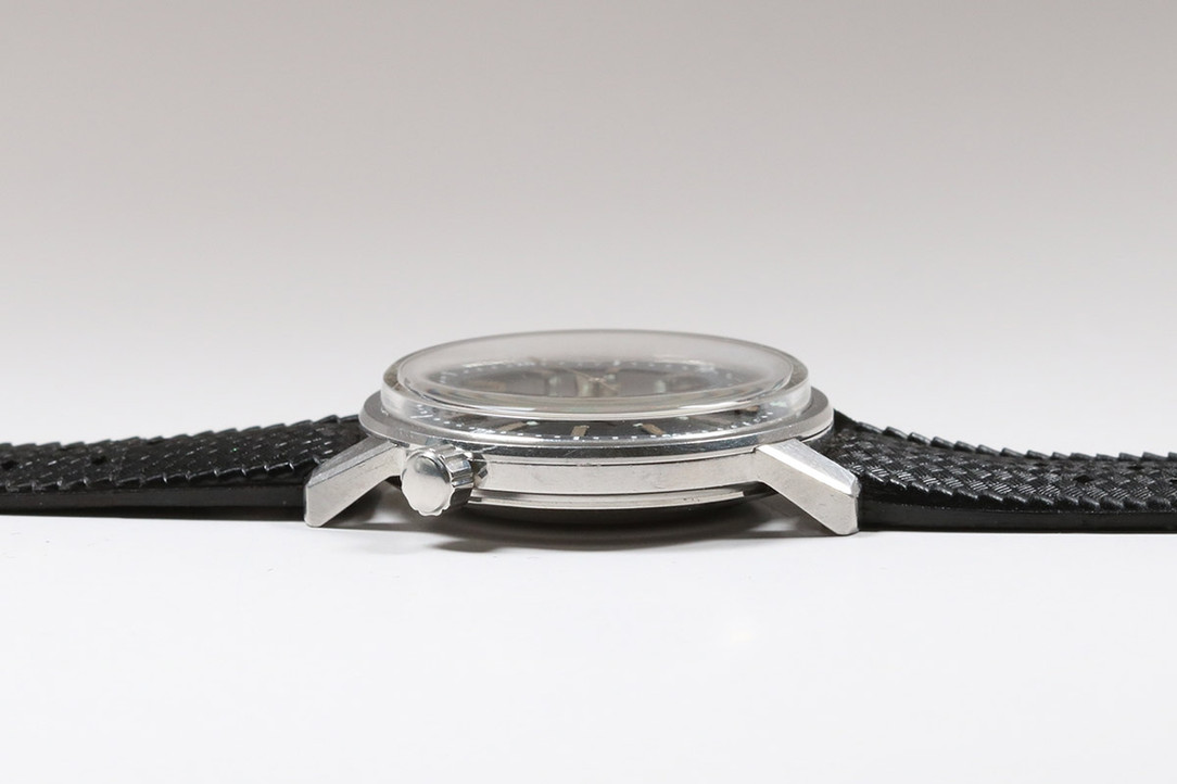 Crown Side Of 1960's Seiko Sportsmatic Silverwave Ref. 6601-7990