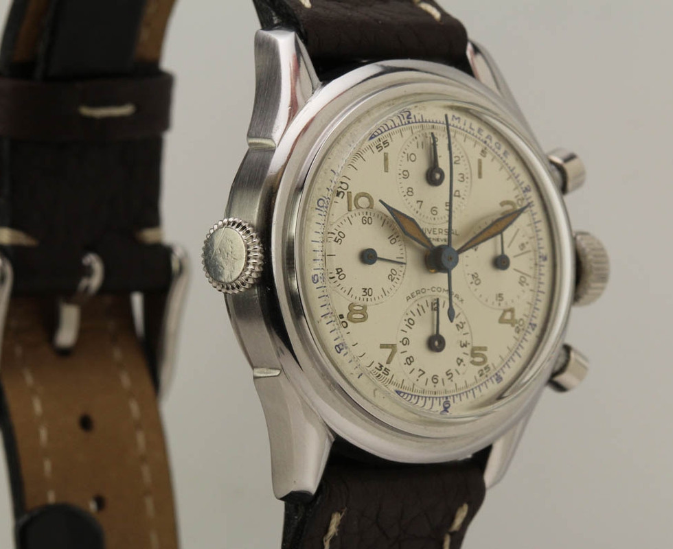 1943 Stainless Steel Vintage Universal Genève Aero-Compax Wrist Watch Ref. 22290